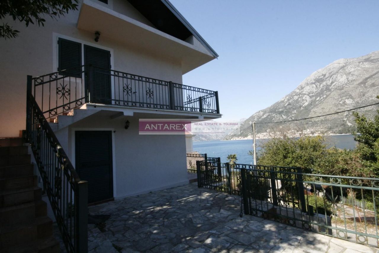 Villa in Stoliv, Montenegro, 148 m² - picture 2