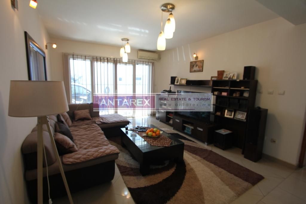 Villa in Zelenika, Montenegro, 198 m² - picture 2