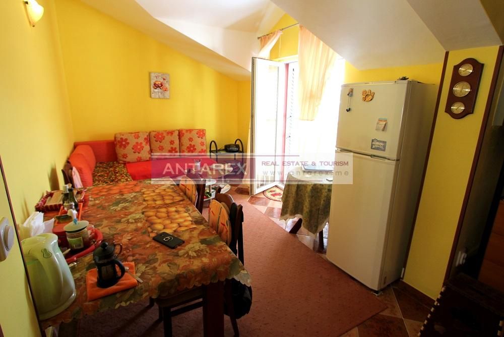 Appartement à Igalo, Monténégro, 42 m² - image 2