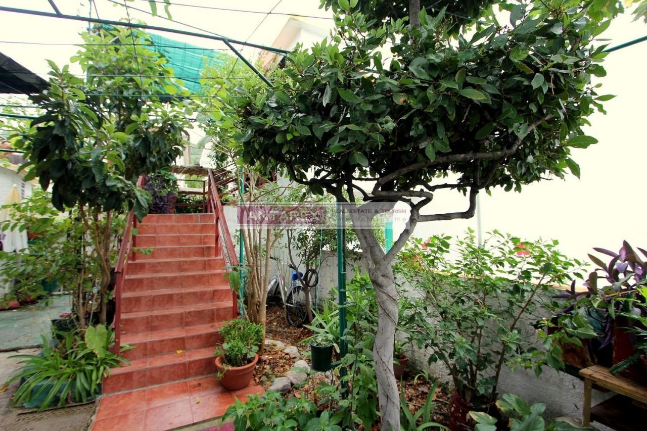 Villa en Bijela, Montenegro, 57 m² - imagen 2