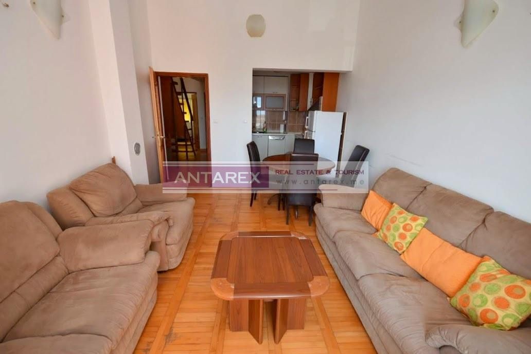 Apartment in Bijela, Montenegro, 90 m² - picture 2