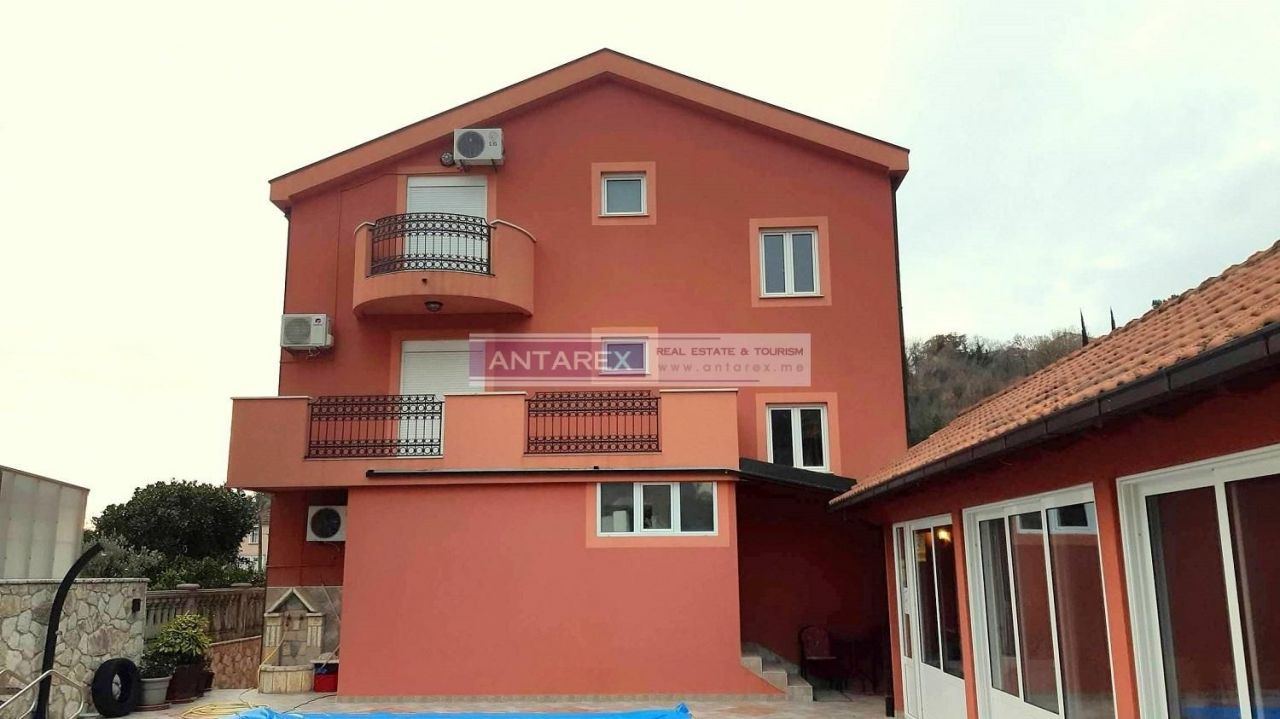 Villa in Zelenika, Montenegro, 520 m² - Foto 2