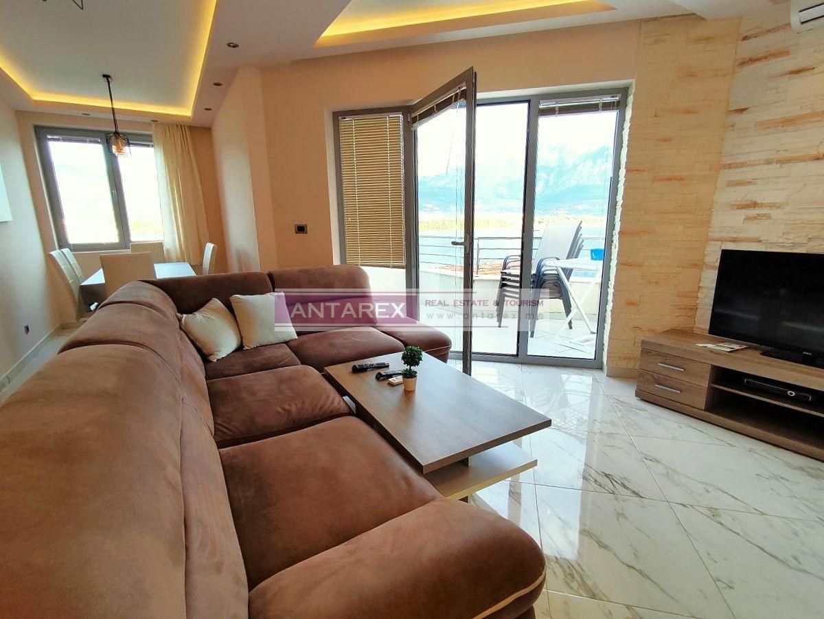 Apartamento en Đuraševići, Montenegro, 64 m² - imagen 2