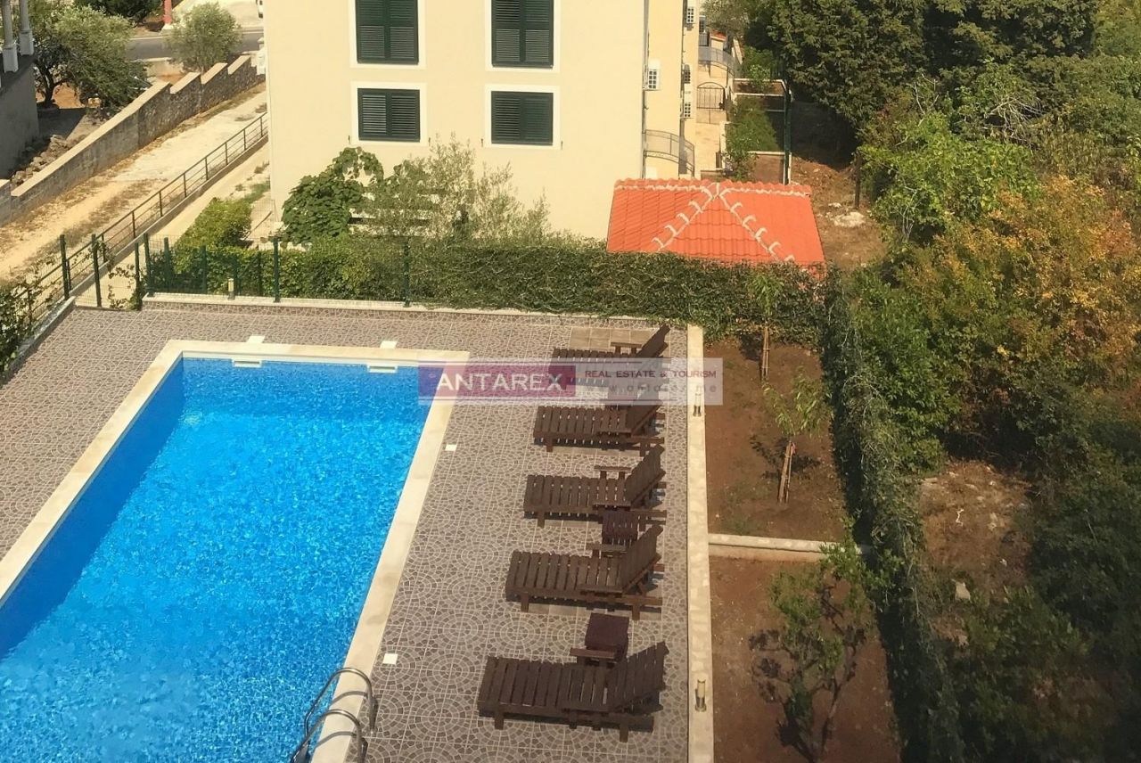 Appartement à Đuraševići, Monténégro, 98 m² - image 2