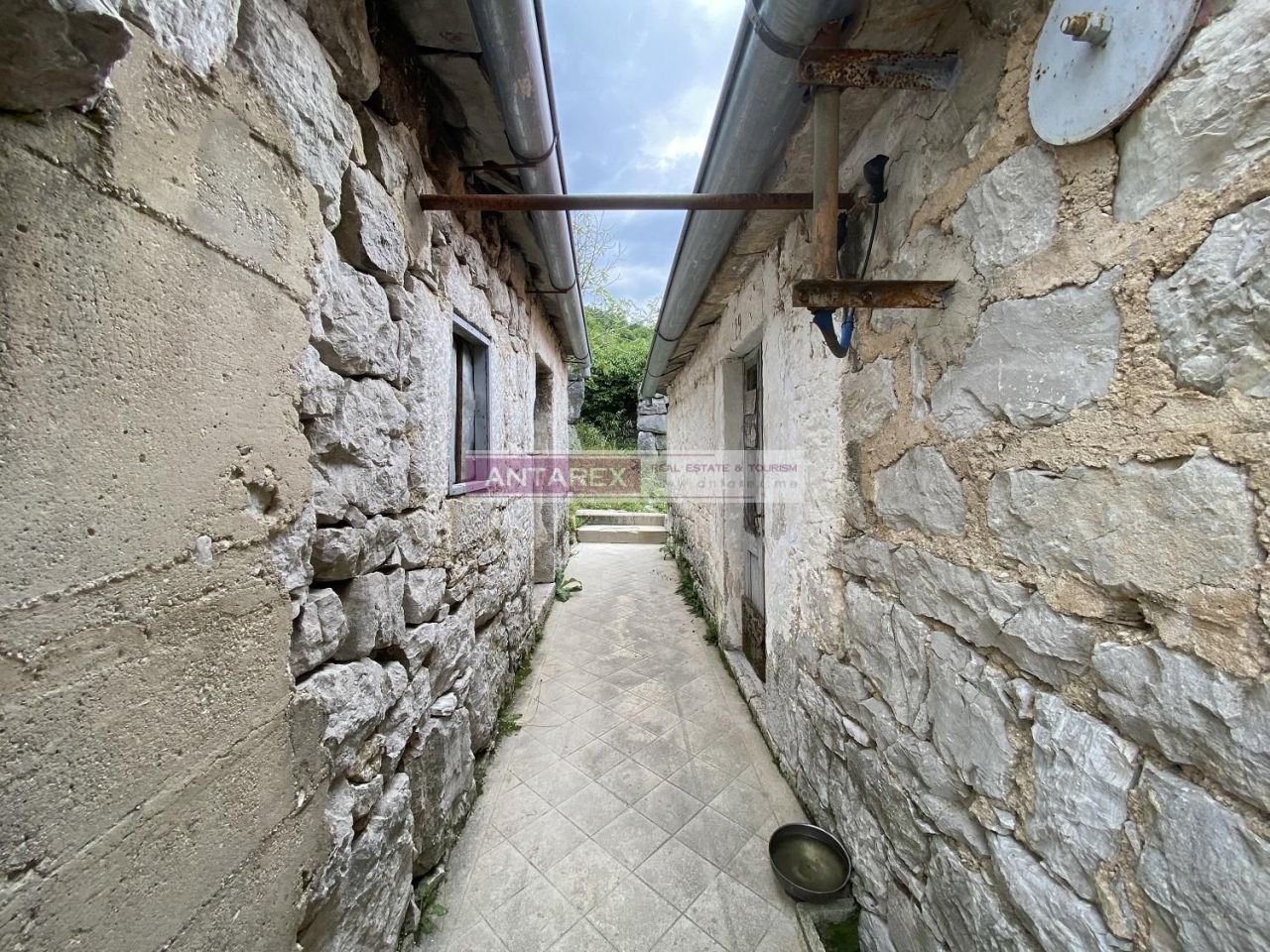 Villa in Herceg-Novi, Montenegro, 56 m² - picture 2