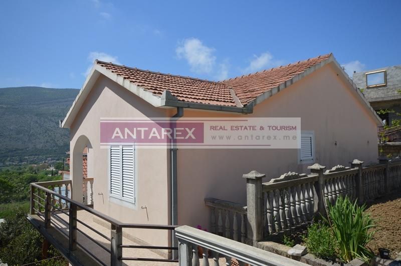 Villa in Igalo, Montenegro, 200 m² - Foto 3