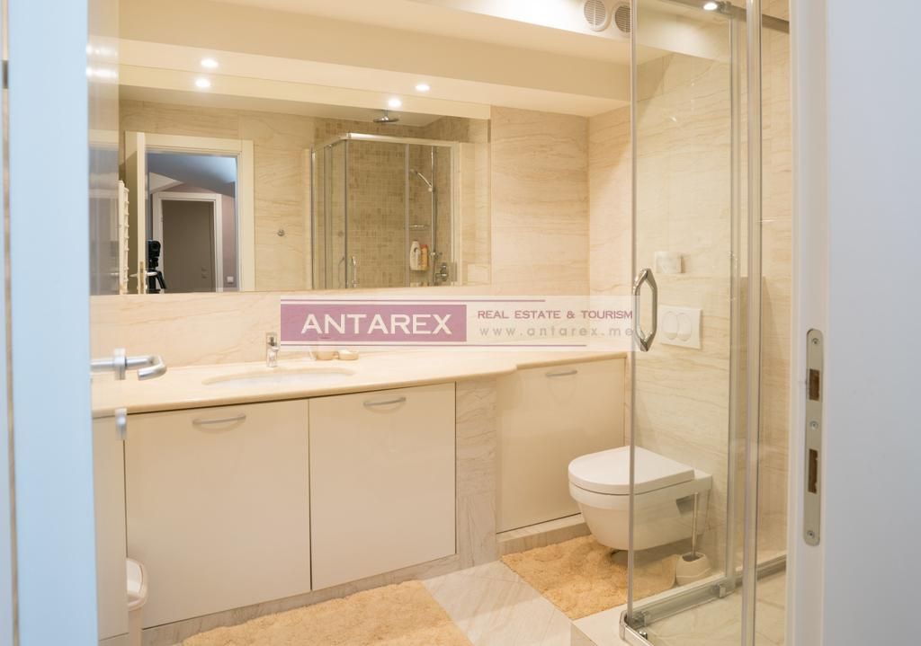 Apartment in Tivat, Montenegro, 93 m² - picture 3