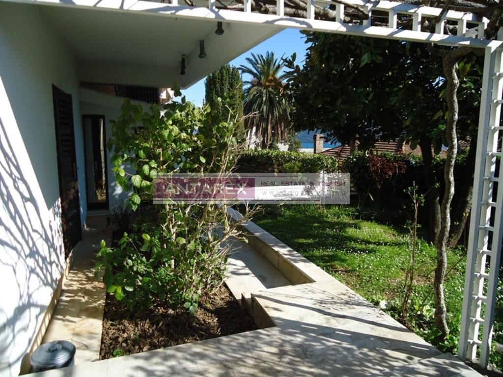 Villa in Herceg-Novi, Montenegro, 250 m² - picture 3