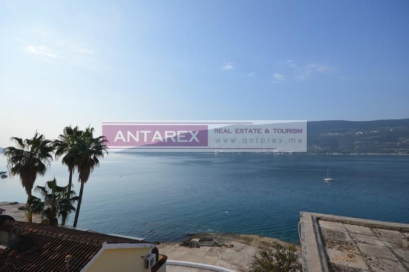 Apartment in Herceg-Novi, Montenegro, 50 m² - picture 3