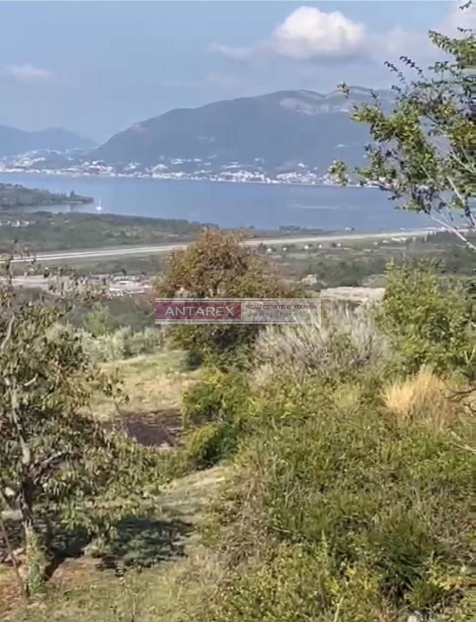 Terreno a Kavac, Montenegro, 1 389 m2 - foto 3