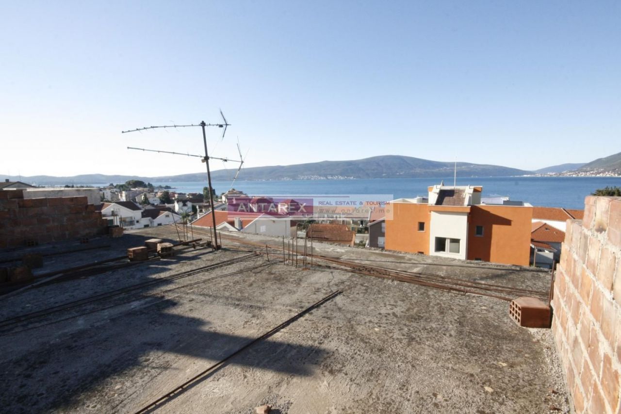 Villa à Tivat, Monténégro, 270 m² - image 3
