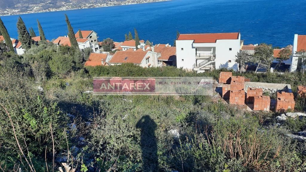 Terrain à Tivat, Monténégro, 453 m² - image 3