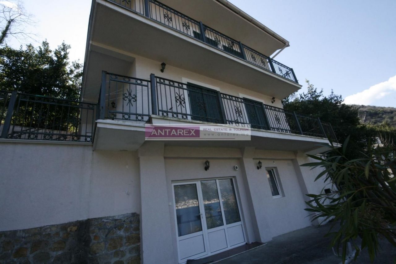 Villa in Stoliv, Montenegro, 148 m² - picture 3