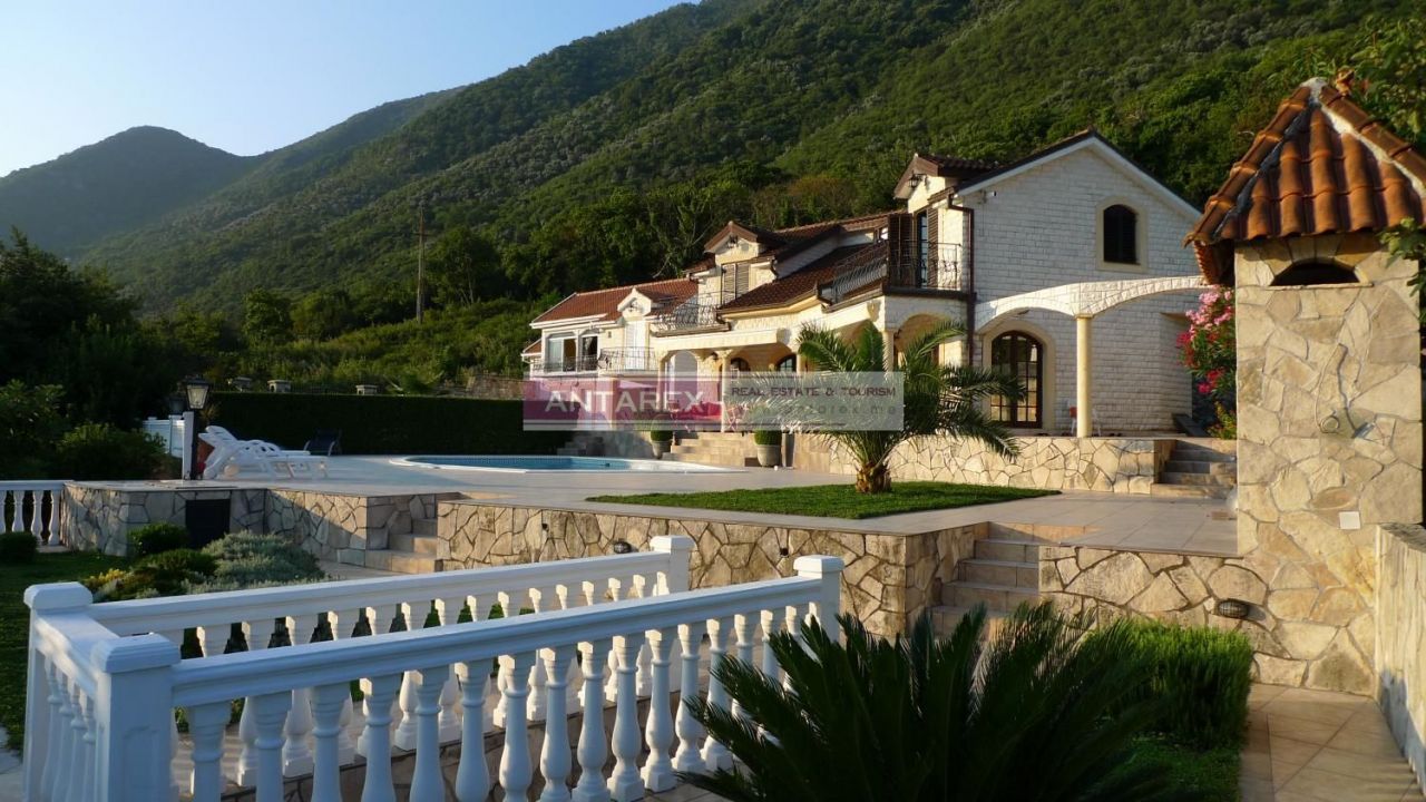 Villa in Stoliv, Montenegro, 300 m² - picture 3