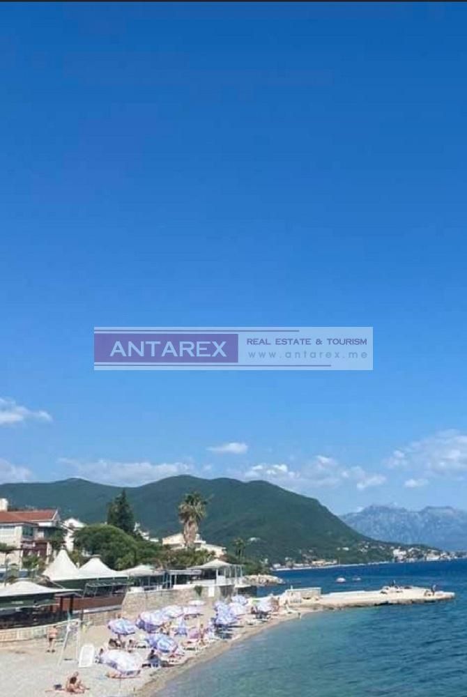 Villa en Herceg-Novi, Montenegro, 400 m² - imagen 2