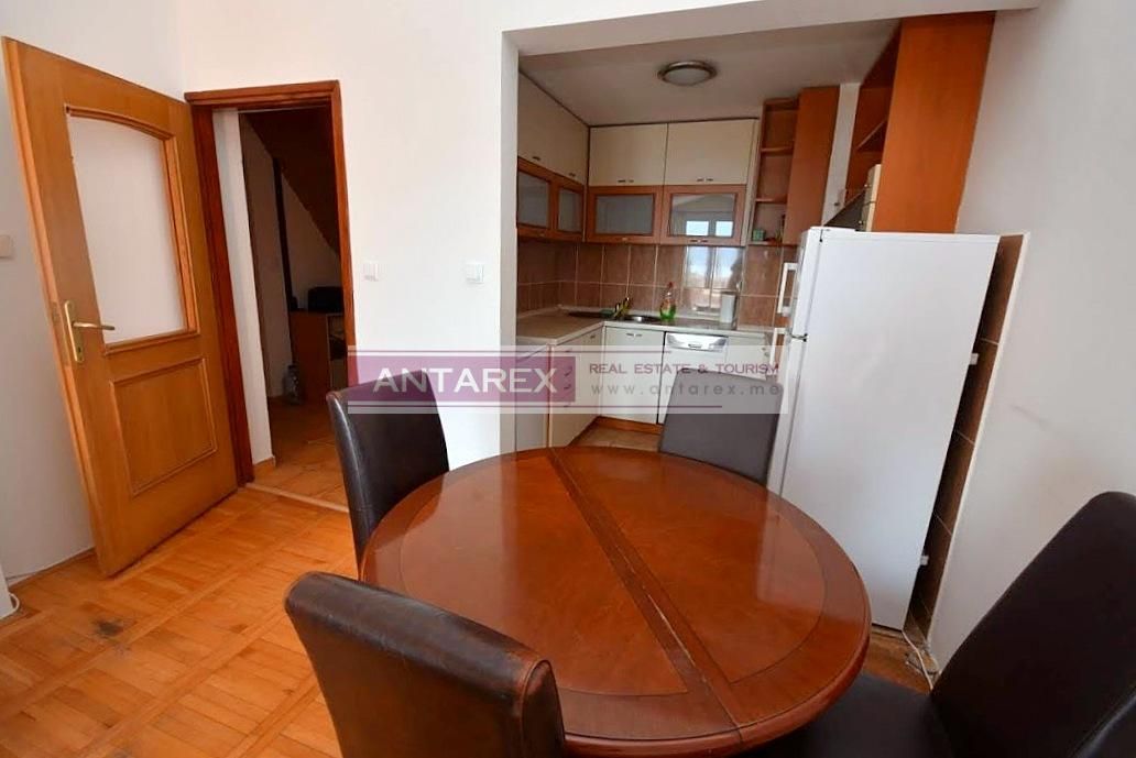 Apartment in Bijela, Montenegro, 90 m² - picture 3