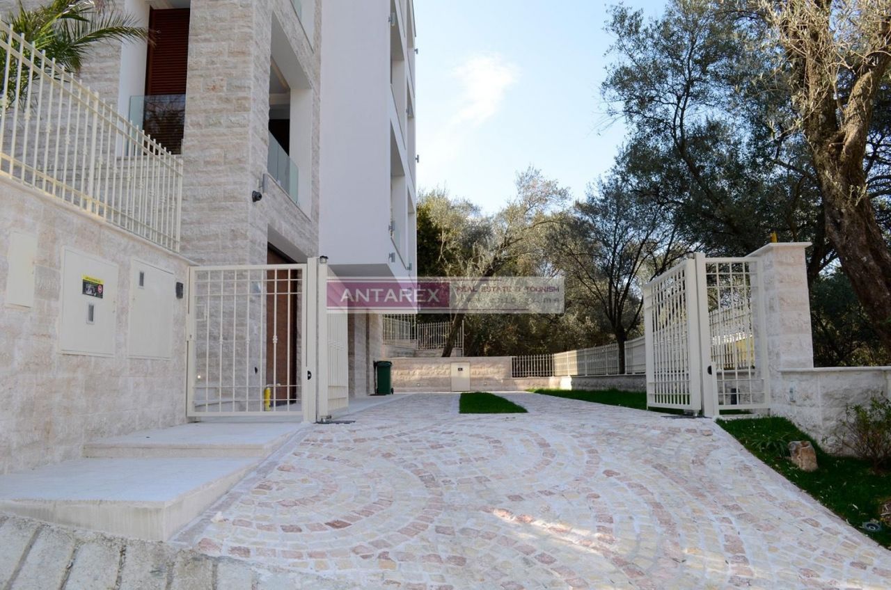 Villa in Stoliw, Montenegro, 495 m² - Foto 3