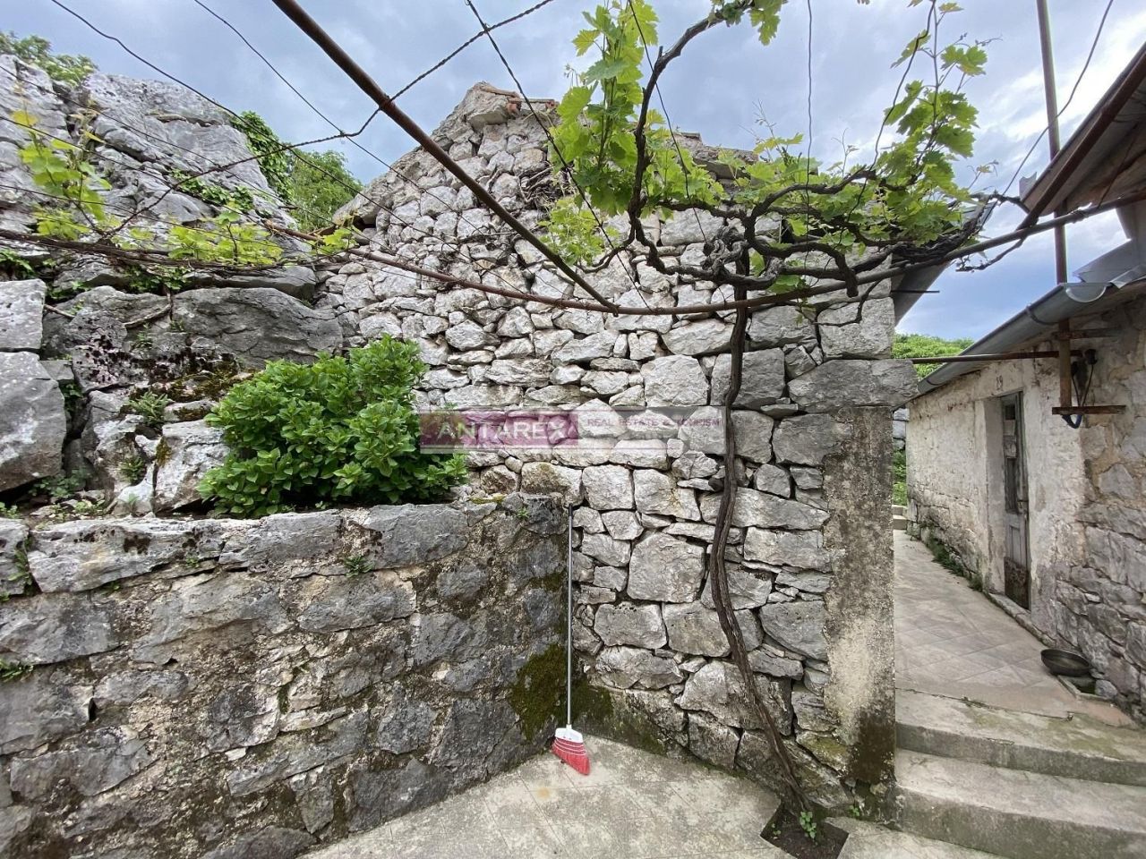 Villa in Herceg-Novi, Montenegro, 56 m² - picture 3