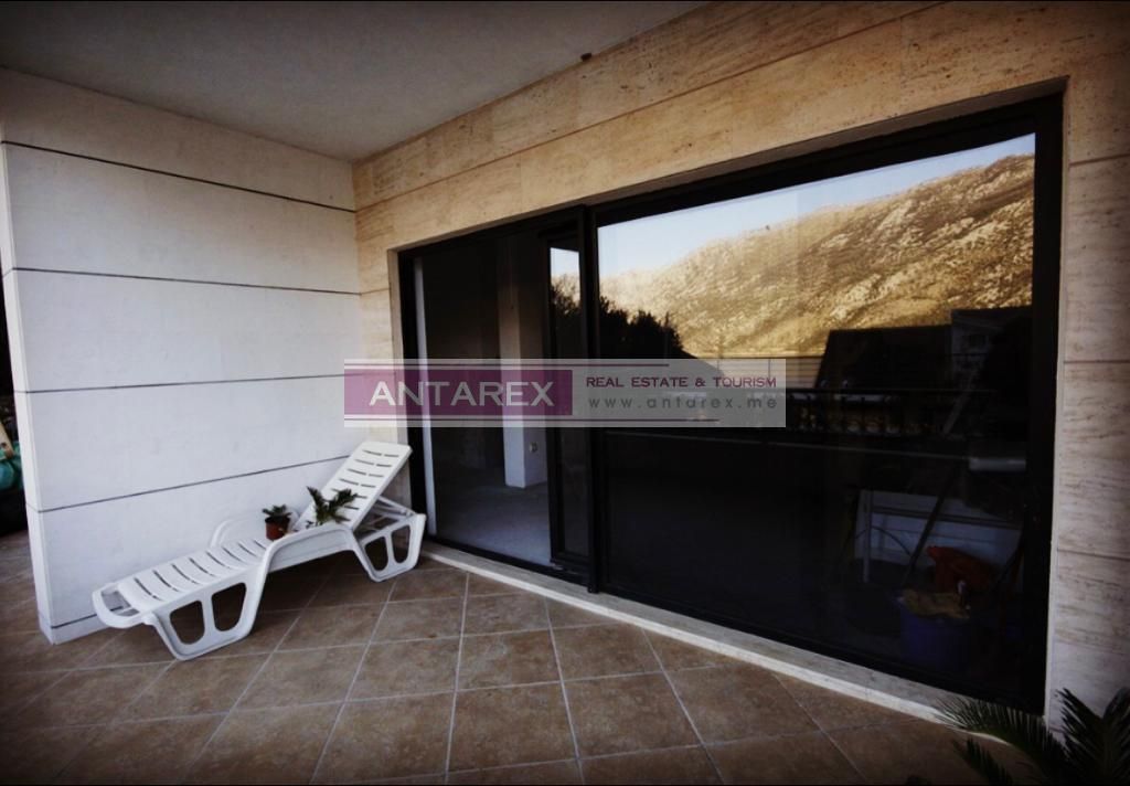 Apartment in Stoliv, Montenegro, 124 m² - picture 4