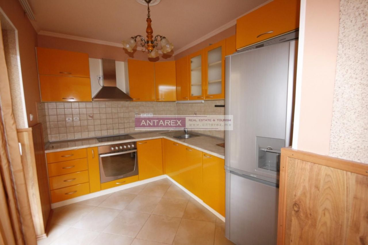 Villa in Tivat, Montenegro, 120 m² - picture 4