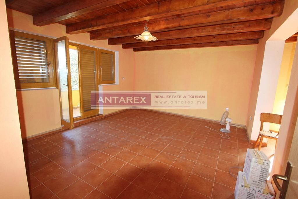 Villa in Herceg-Novi, Montenegro, 246 m² - picture 4