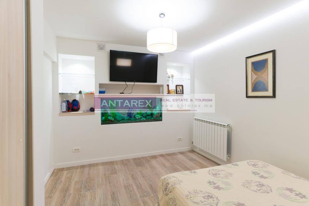 Apartment in Tivat, Montenegro, 93 m² - picture 5