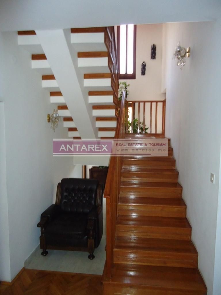 Villa in Herceg-Novi, Montenegro, 250 m² - picture 5