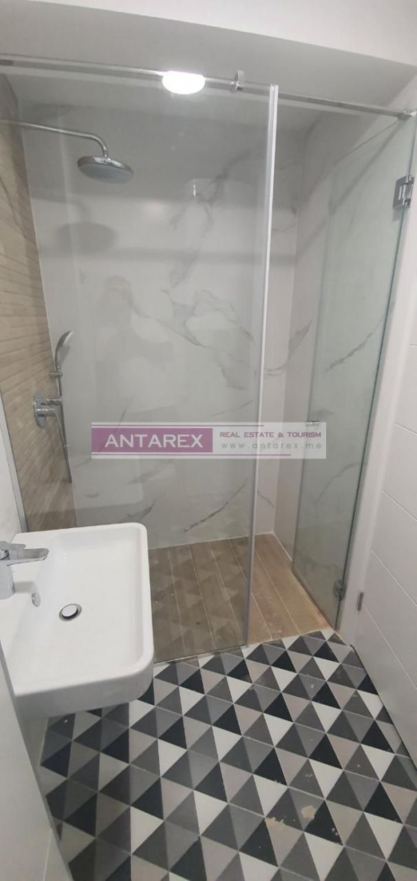 Apartment in Baosici, Montenegro, 58 m² - picture 5