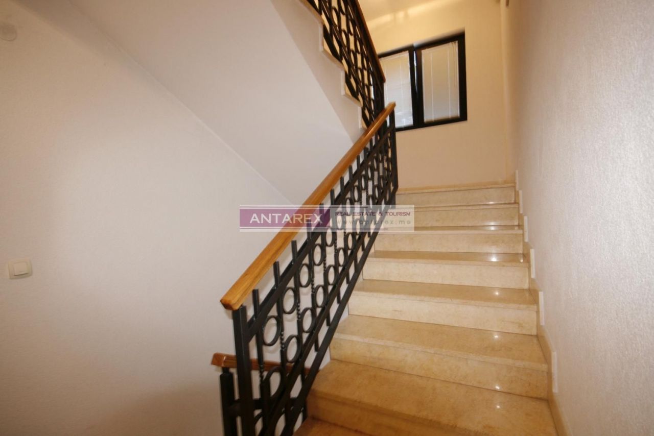 Apartment in Stoliv, Montenegro, 124 m² - picture 5