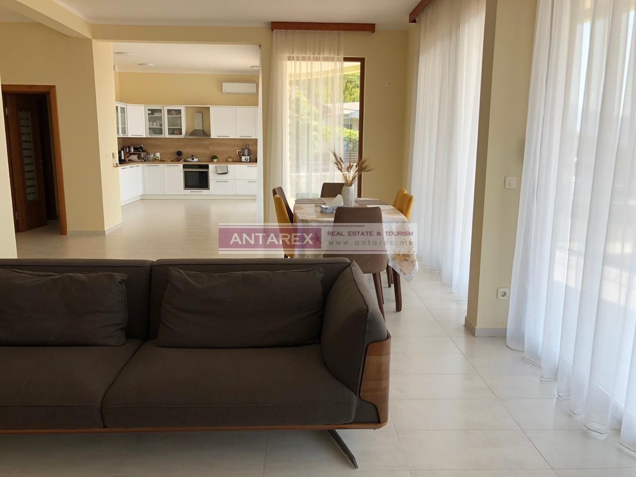 Villa en Šušanj, Montenegro, 600 m² - imagen 5