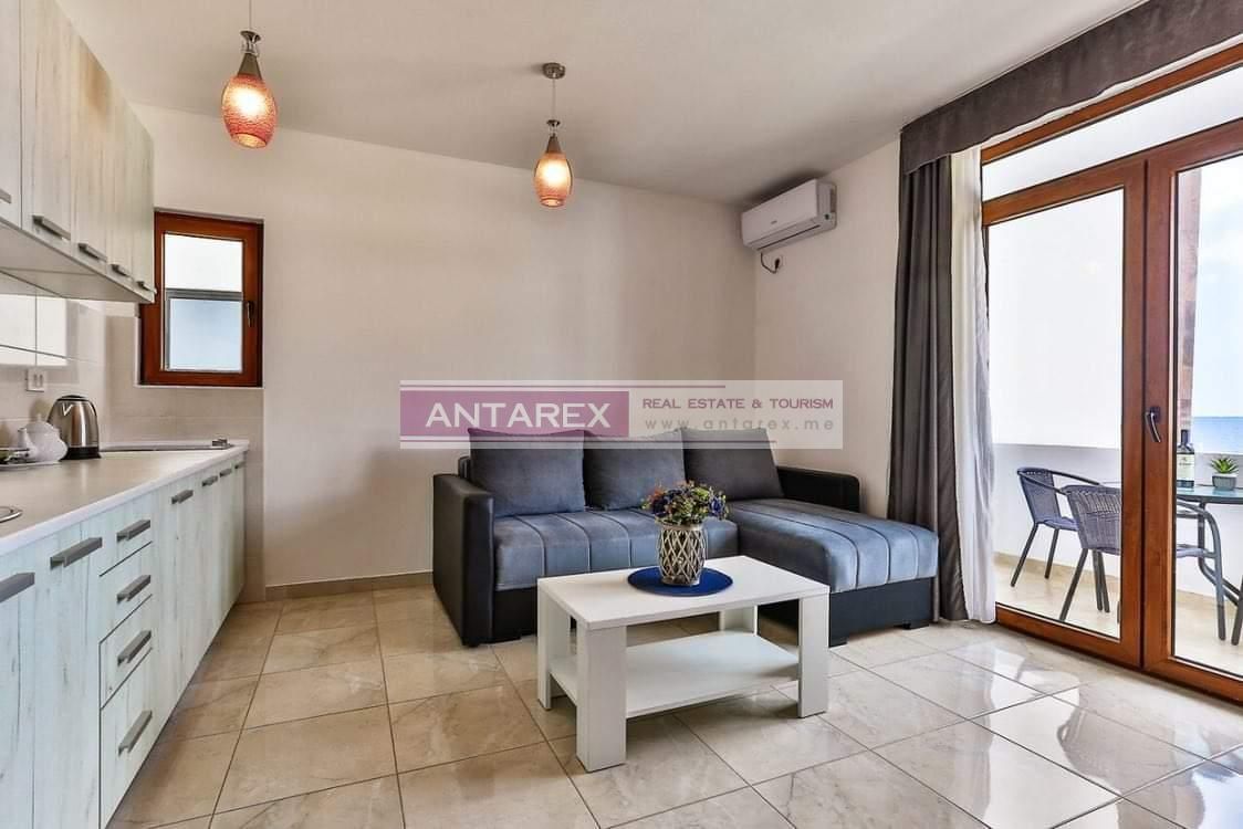 Biens commerciaux à Dobra Voda, Monténégro, 800 m² - image 5