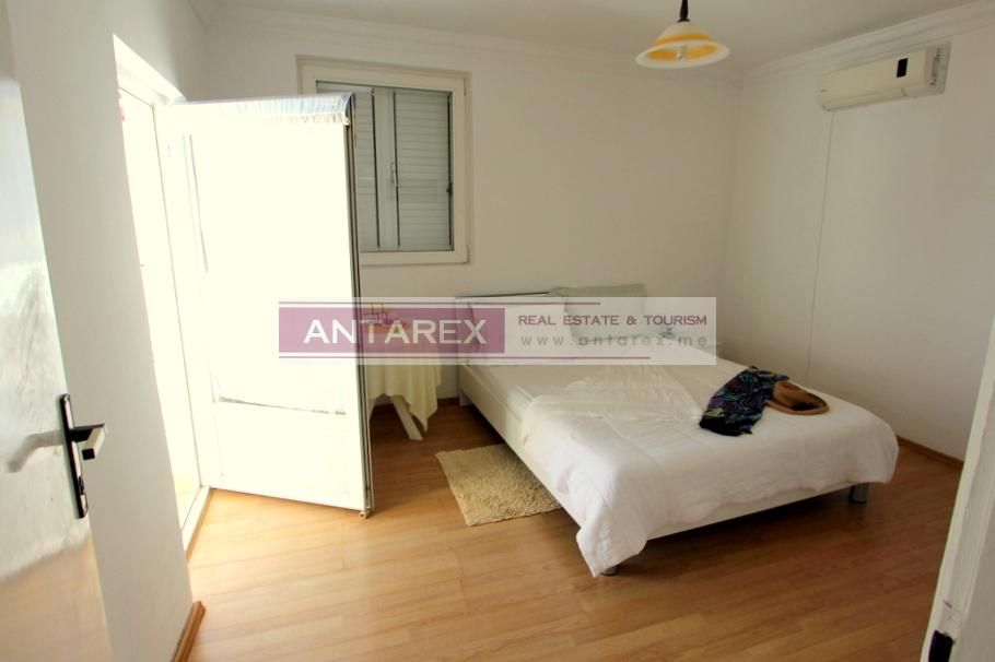 Villa en Herceg-Novi, Montenegro, 400 m² - imagen 4