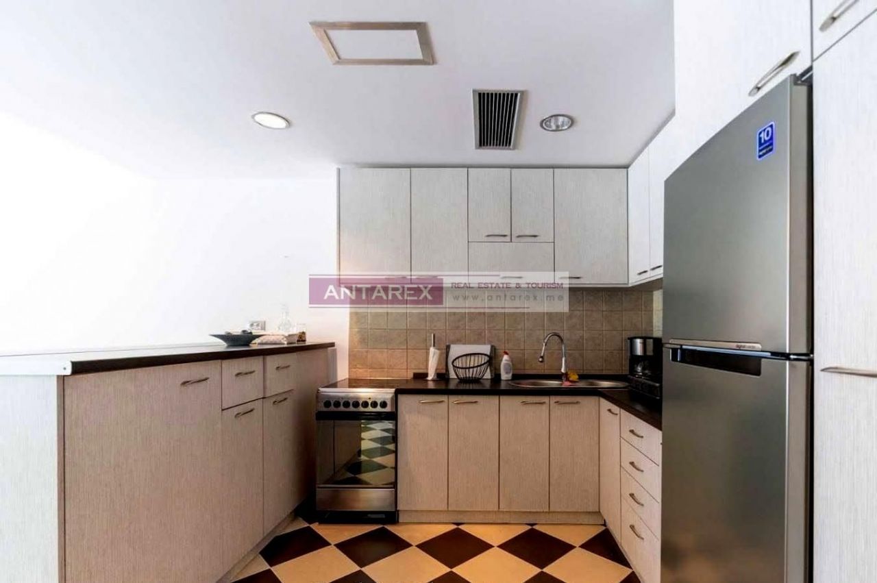 Apartment in Dobrota, Montenegro, 75 m² - picture 5