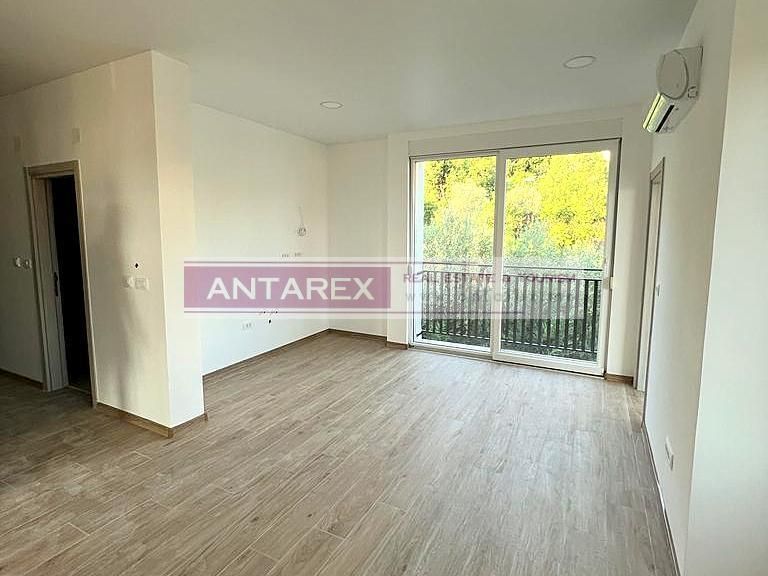 Apartment in Tivat, Montenegro, 43 m² - picture 5