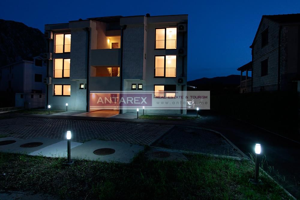 Biens commerciaux à Risan, Monténégro - image 6