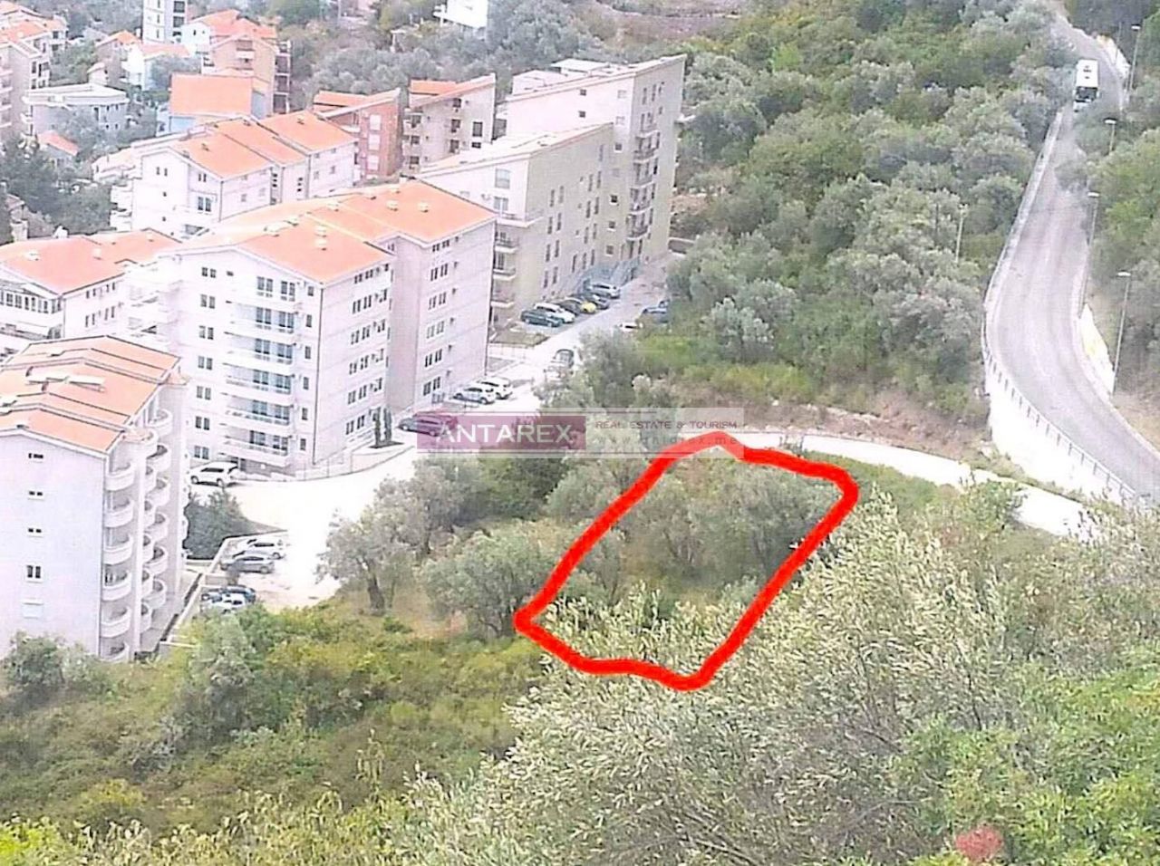 Terrain à Petrovac, Monténégro, 673 m² - image 6