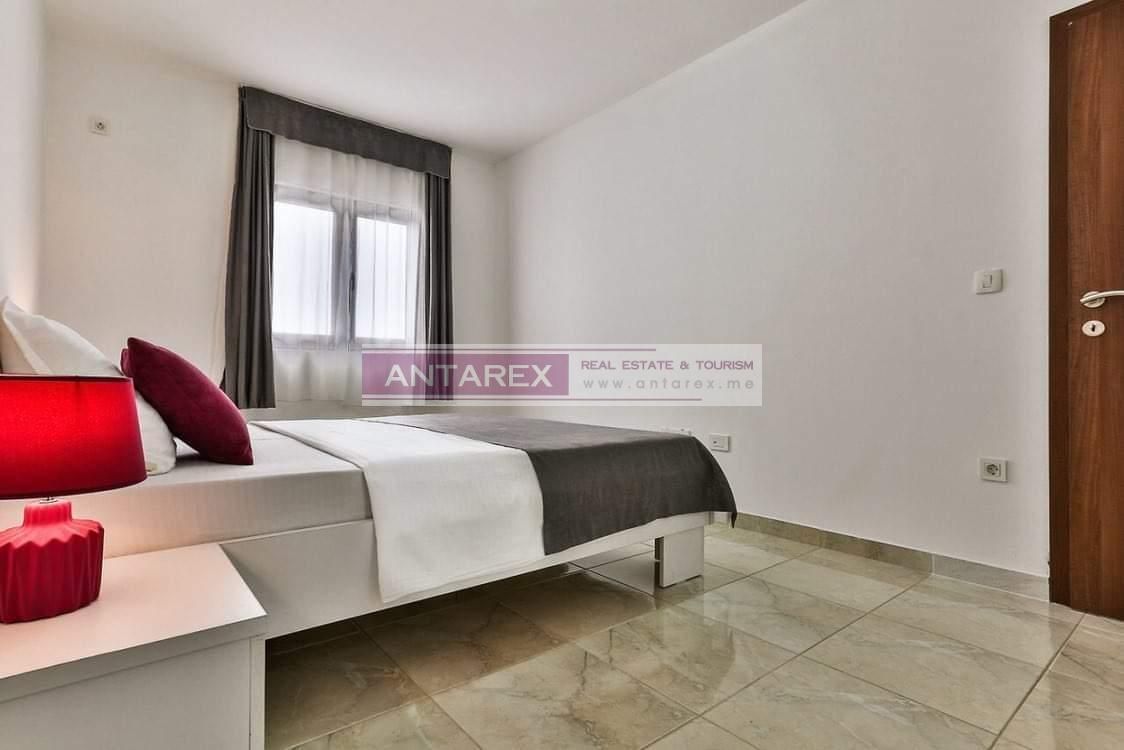 Biens commerciaux à Dobra Voda, Monténégro, 800 m² - image 6