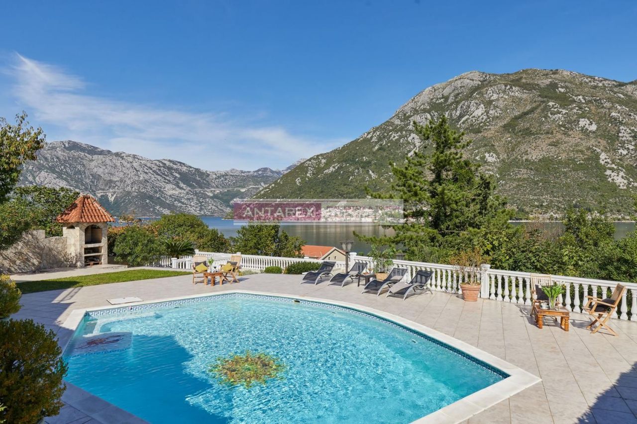 Villa in Stoliv, Montenegro, 300 m² - picture 6