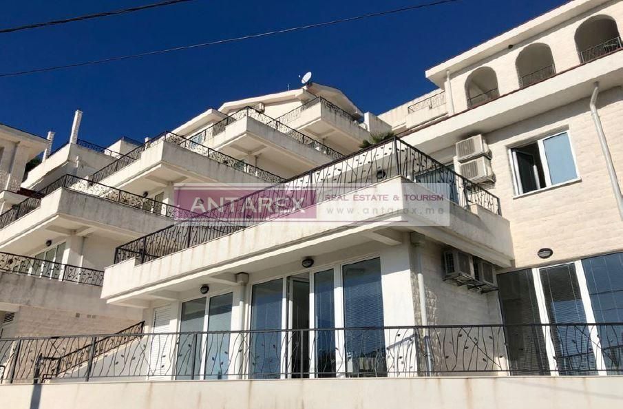 Appartement à Herceg-Novi, Monténégro, 164.4 m² - image 4