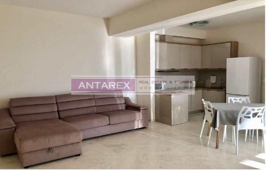 Apartment in Herceg-Novi, Montenegro, 148.3 m² - picture 4