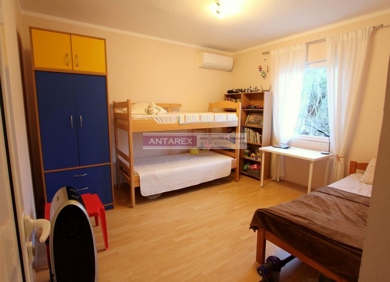 Apartment in Bijela, Montenegro, 104 m² - picture 6