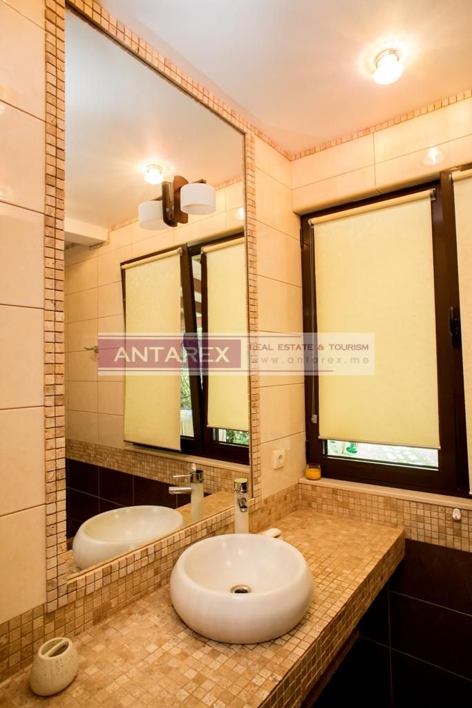 Villa in Orahovac, Montenegro, 110 m² - picture 7