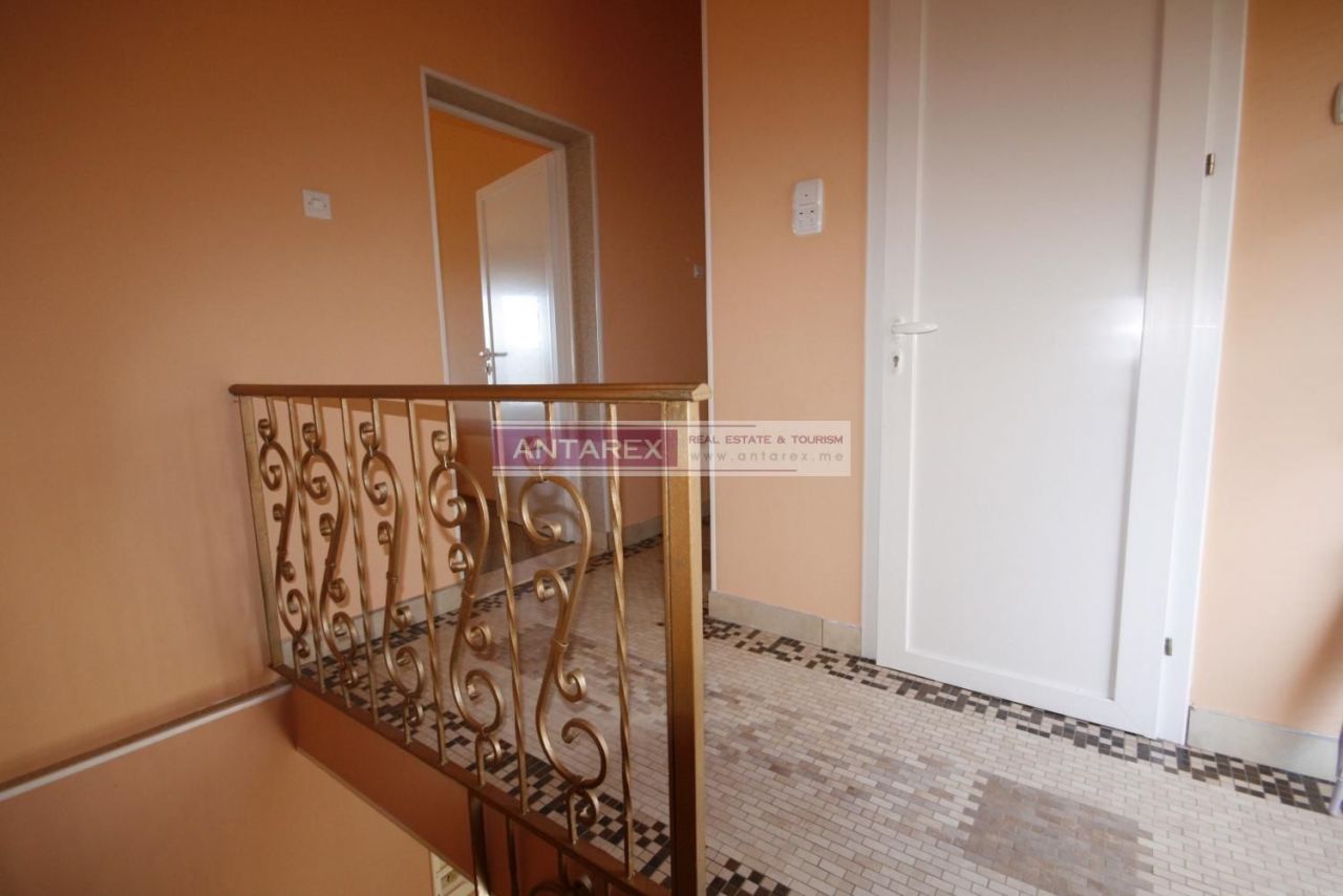 Villa in Tivat, Montenegro, 120 m² - picture 7