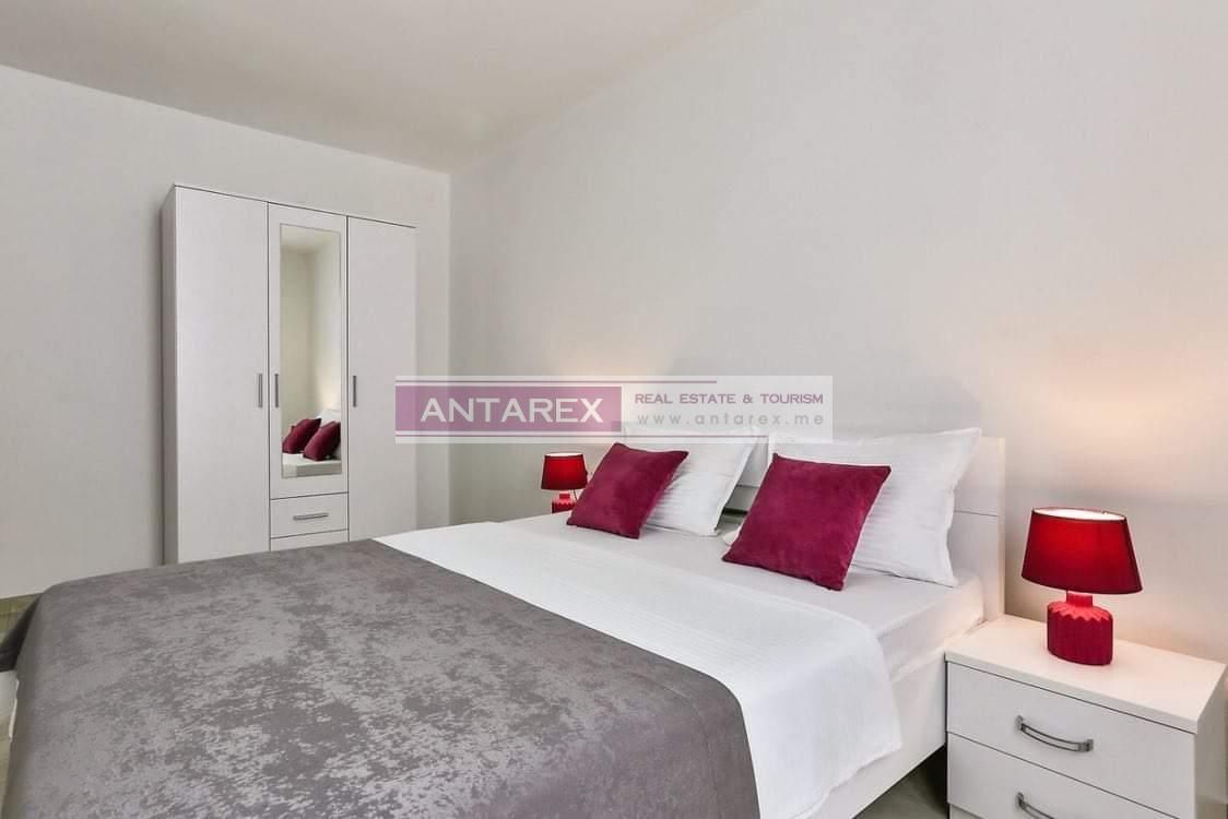 Biens commerciaux à Dobra Voda, Monténégro, 800 m² - image 7