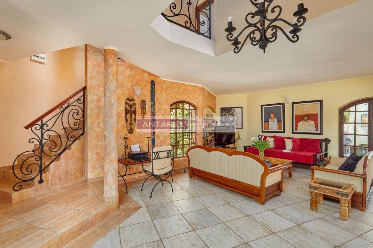 Villa in Stoliv, Montenegro, 300 m² - picture 7