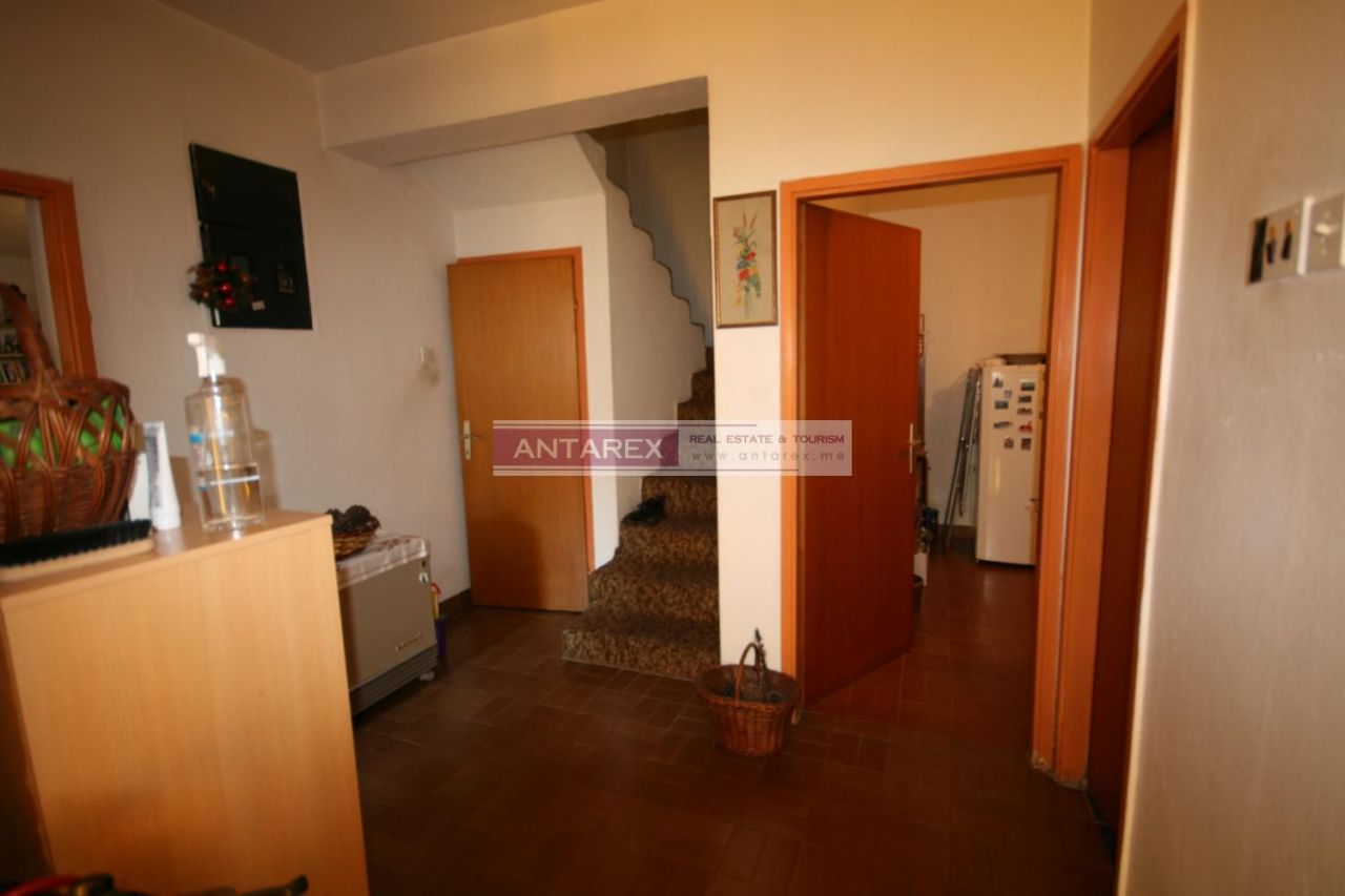 Villa en Dobrota, Montenegro, 270 m² - imagen 7