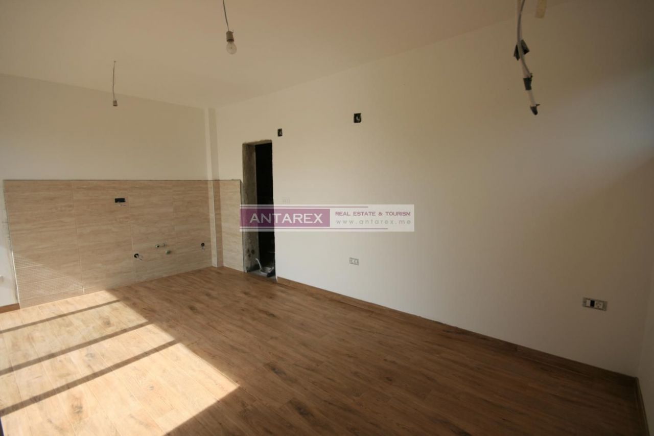 Villa a Tivat, Montenegro, 335 m² - foto 7