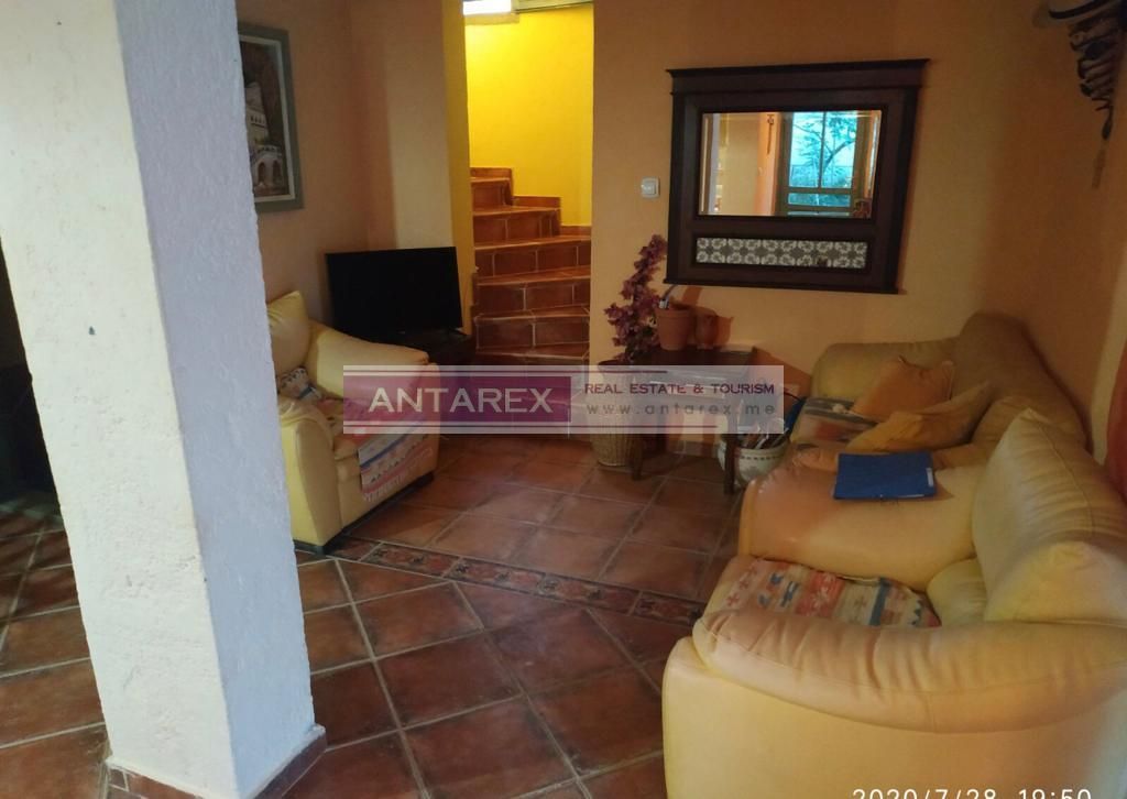 Villa in Krasici, Montenegro, 200 m² - picture 7