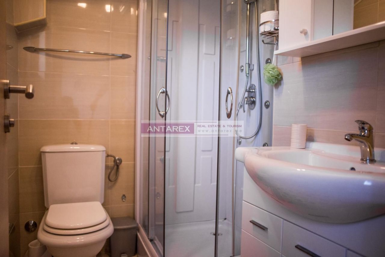 Apartment in Bigova, Montenegro, 75 m² - picture 8