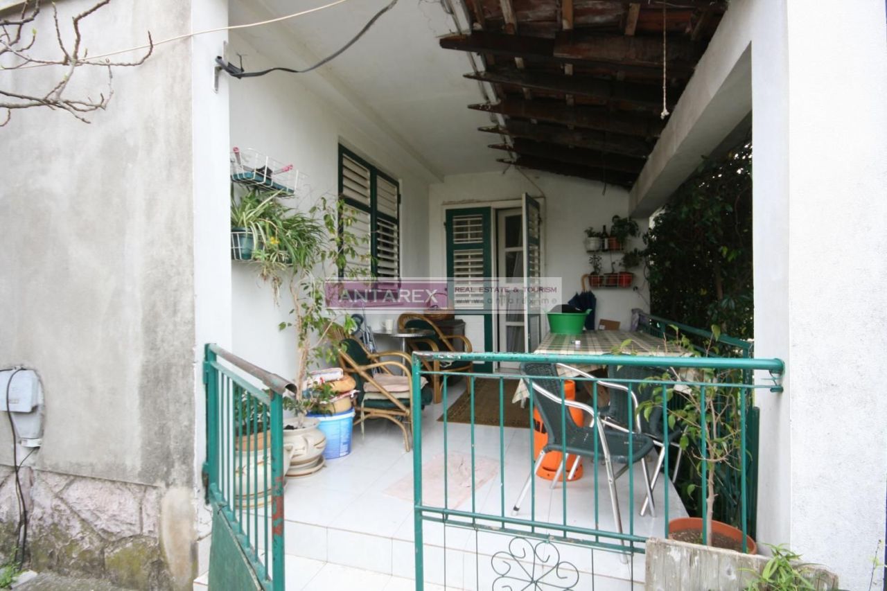 Villa en Tivat, Montenegro, 357 m² - imagen 8